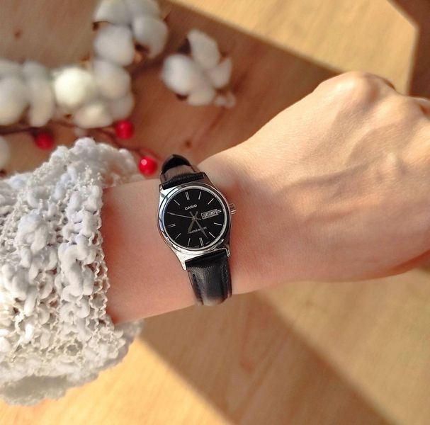 CASIO LTP-V006L-1B2UDF жіночий годинник CASIO LTP-V006L-1B2UDF жіночий годинник фото