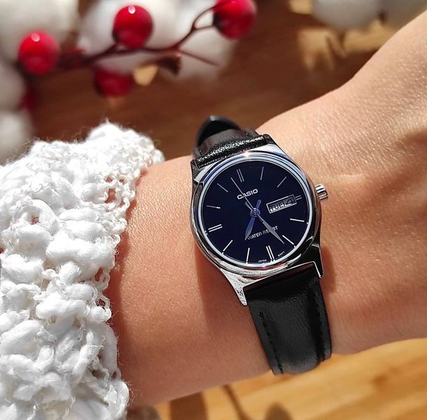 CASIO LTP-V006L-1B2UDF жіночий годинник CASIO LTP-V006L-1B2UDF жіночий годинник фото