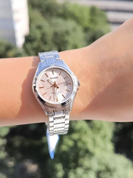 CASIO LTP-1308D-4AVDF жіночий годинник CASIO LTP-1308D-4AVDF жіночий годинник фото