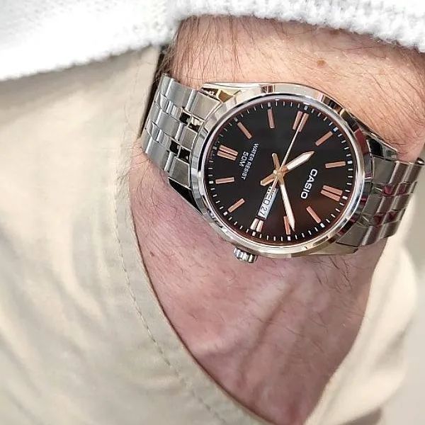 CASIO MTP-1335D-1A2 чоловічий годинник CASIO MTP-1335D-1A2 чоловічий годинник фото