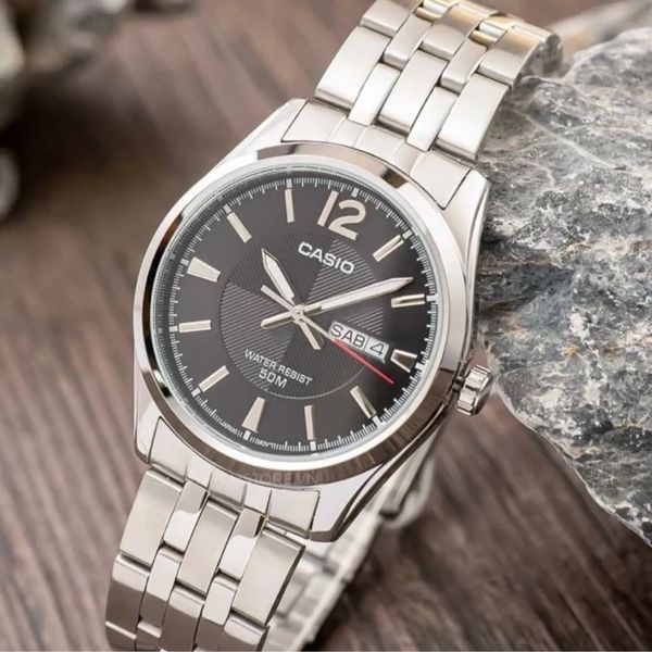 CASIO MTP-1335D-1A чоловічий годинник CASIO MTP-1335D-1A чоловічий годинник фото