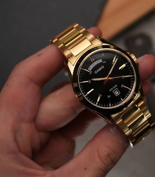 CASIO MTP-1370G-1AVDF чоловічий годинник CASIO MTP-1370G-1AVDF чоловічий годинник фото